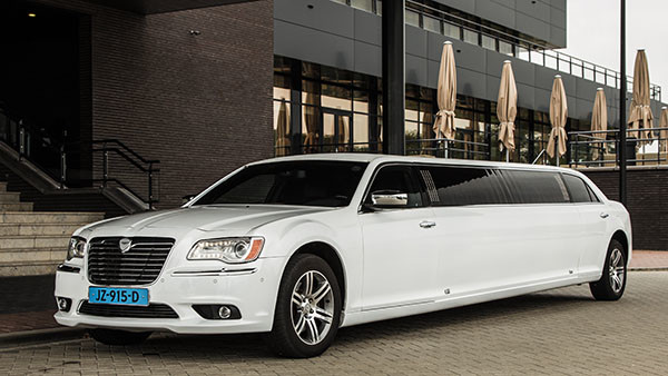 Chrysler 300 Hollywood (*new) 